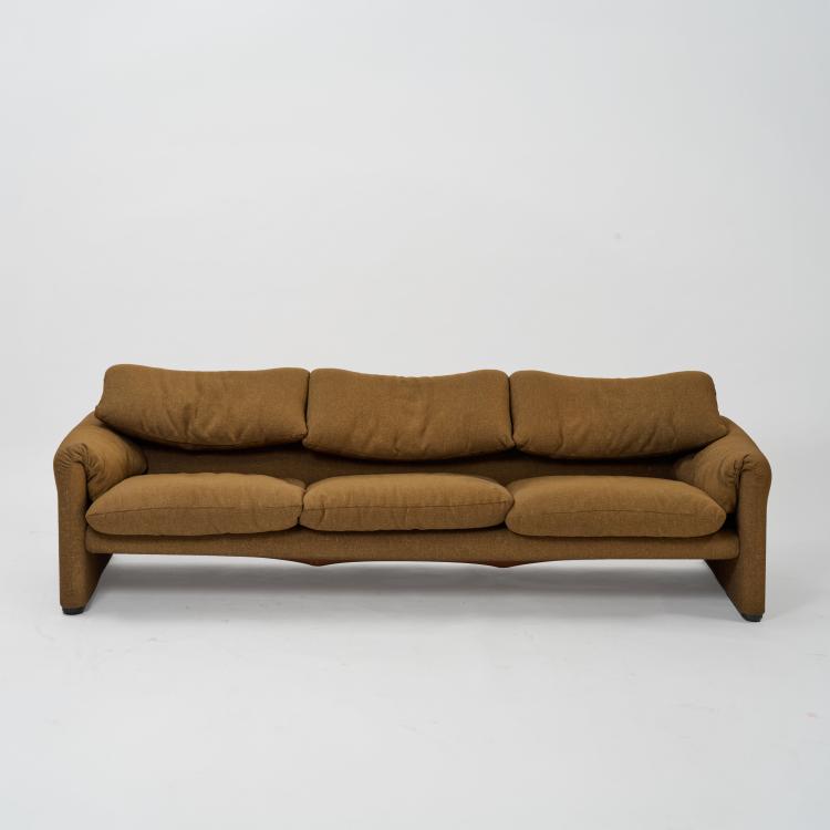 Hauptbild zu Objekt, Dreisitzersofa 'Maralunga', 1973 (Entwurf), Vico Magistretti, Cassina, Mailand / Milan, 183A 464