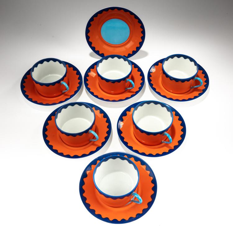 Bild 1 zu Objekt, Sechs Kaffeetassen mit Untertassen 'Trapani', um 1989 (Entwurf),  Garouste & Bonetti, Manufacture Ancienne Royale, Limoges; Daum, Paris, 182C 953