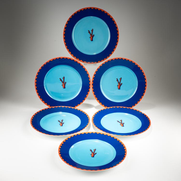 Bild 1 zu Objekt, Sechs Kuchenteller 'Trapani', um 1989 (Entwurf),  Garouste & Bonetti, Ancienne Manufacture Royale, Limoges f&uuml;r Daum, Paris, 182C 955