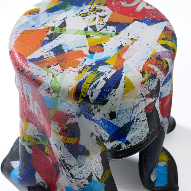 Bild 2 zu Objekt, Two stools, Esprit', 2003, Beata B&auml;r,Hartmut Knell,Gerhard B&auml;r, B&auml;r + Knell, Bad Wimpfen, 182C 781