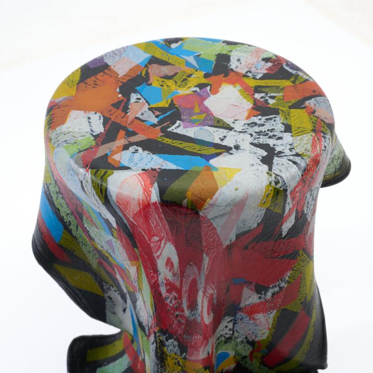 Bild 3 zu Objekt, Two stools, Esprit', 2003, Beata B&auml;r,Hartmut Knell,Gerhard B&auml;r, B&auml;r + Knell, Bad Wimpfen, 182C 781
