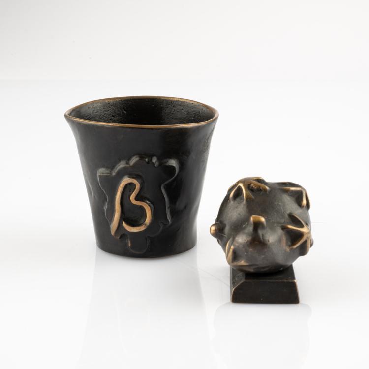 Bild 1 zu Objekt, Vierteiliges Tischset aus der Serie 'Edition Blome', 1994-2001 (Entwurf), Elizabeth Garouste,Mattia Bonetti, Garouste & Bonetti, Hubert Blome GmbH, Sundern-Stockum, 182C 963