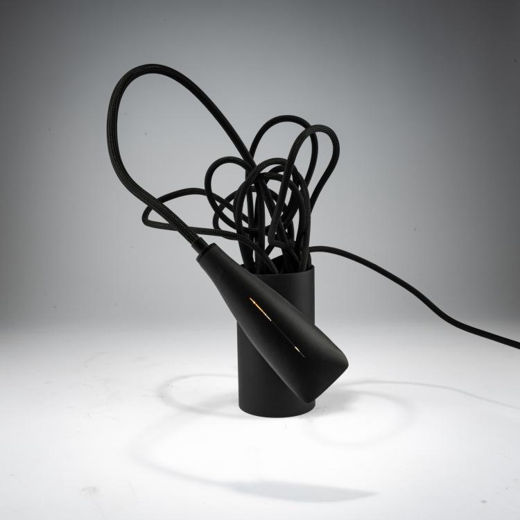 Bild 1 zu Objekt, Tischleuchte 'Kuddelmuddel', 2008 (Entwurf), Tobias Reischle, Ingo Maurer, M&uuml;nchen / Munich, 182C 782
