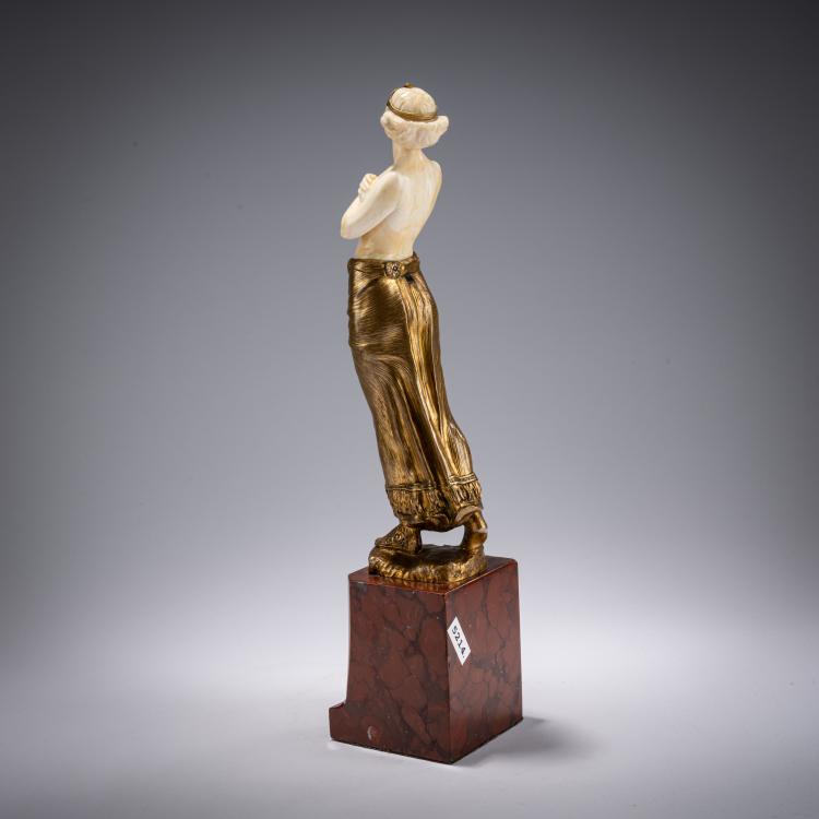 Bild 2 zu Objekt, Chryselephantin-Figur 'Odaliske', um 1895, Eug&egrave;ne Barillot, 182A 250