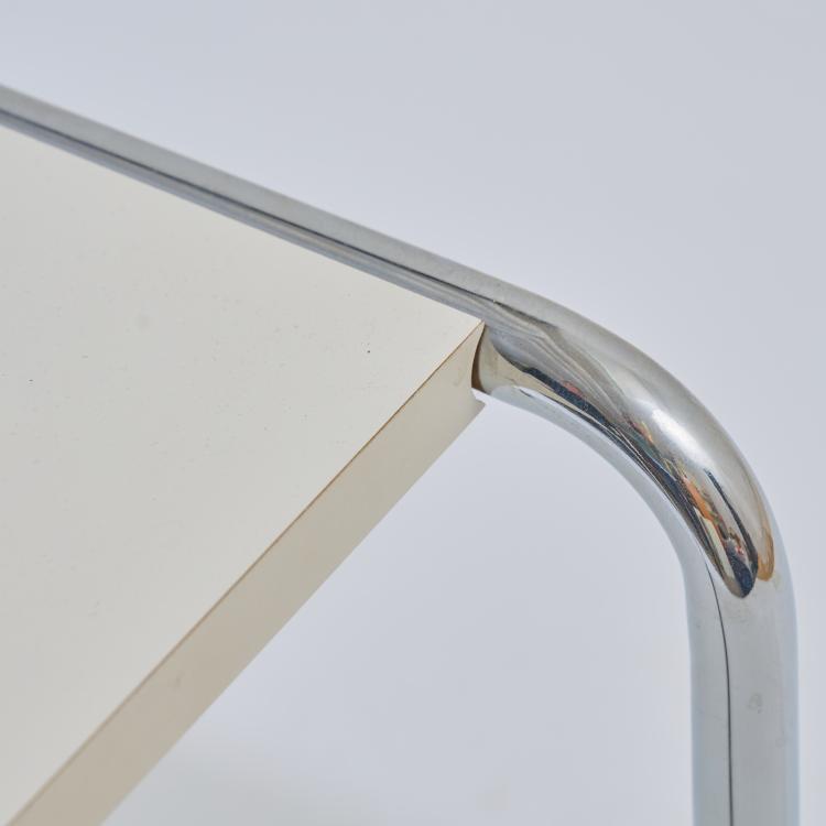 Bild 3 zu Objekt, 'B9' Side table, 1925 (design), Marcel Breuer, Gavina, Mailand / Milan  (zugeschrieben), 182C 738