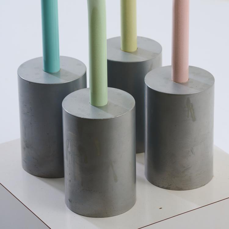 Bild 2 zu Objekt, Tisch 'Le Strutture Tremano', 1979 (design), Ettore Sottsass, Studio Alchimia, Mailand / Milan, 182C 909