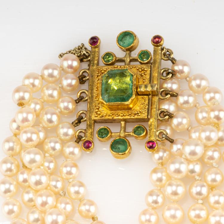 Hauptbild zu Objekt, Clasp with pearl bracelet, 1968, Hermann J&uuml;nger, 182D 1038