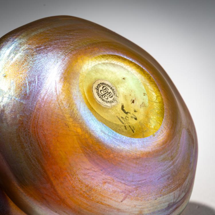 Bild 2 zu Objekt, Miniaturschale, wohl 1894, Louis C. Tiffany, Tiffany, L. C., New York, 182A 238
