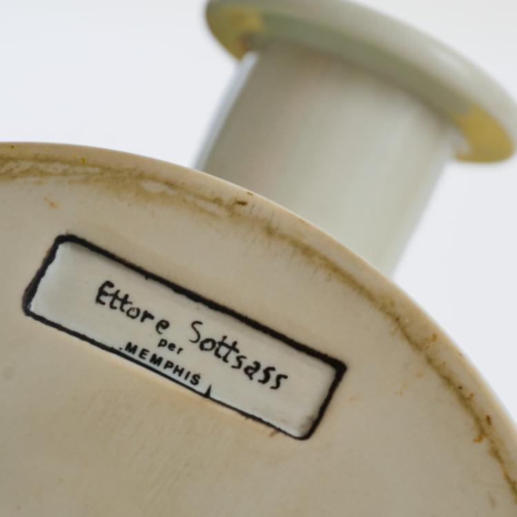 Bild 4 zu Objekt, Vase object 'Euphrates', 1983 (design), Ettore Sottsass, Memphis, Mailand / Milan, 182C 923