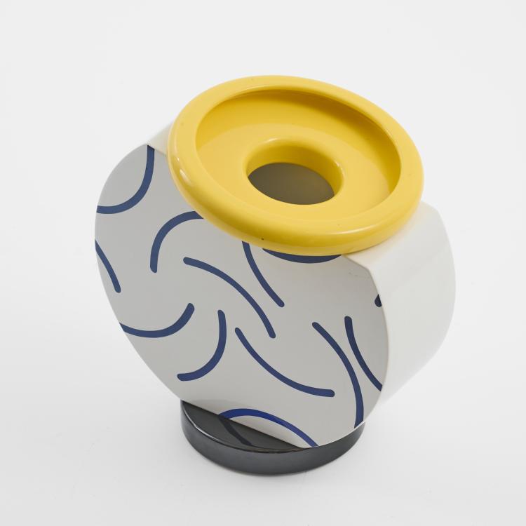 Bild 1 zu Objekt, Vase 'Cucumber', 1985 (Entwurf), Martine Bedin, Memphis, Mailand / Milan; Alessio Sarri Ceramiche, Sesto Fiorentino, 182C 925