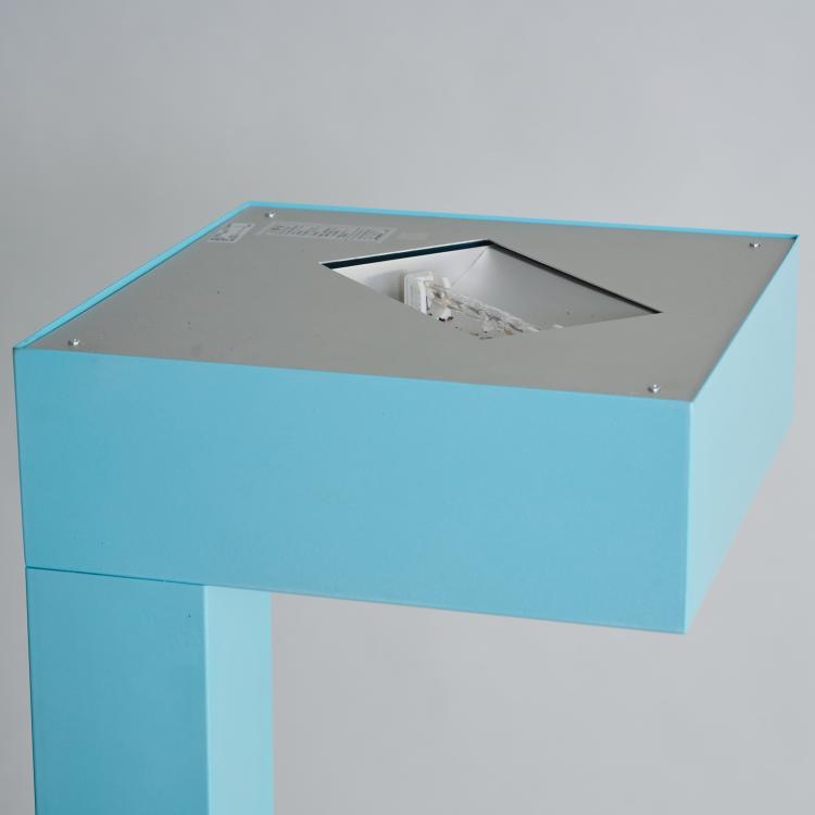 Bild 2 zu Objekt, 'Ten' floor lamp, 1990 (design), Ettore Sottsass, Yamagiwa, Tokio, 182C 933