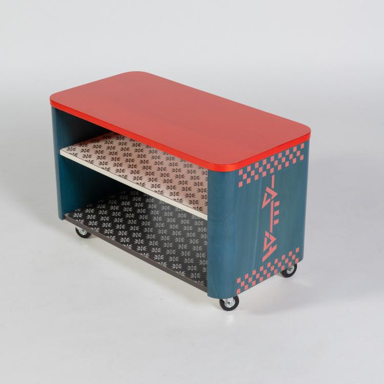 Bild 4 zu Objekt, Regal auf Rollen 'Bora-Bora' aus der 'Easy Home' Kollektion, 1995 (Entwurf), Alessandro Mendini, Memphis, Mailand / Milan, 182C 942