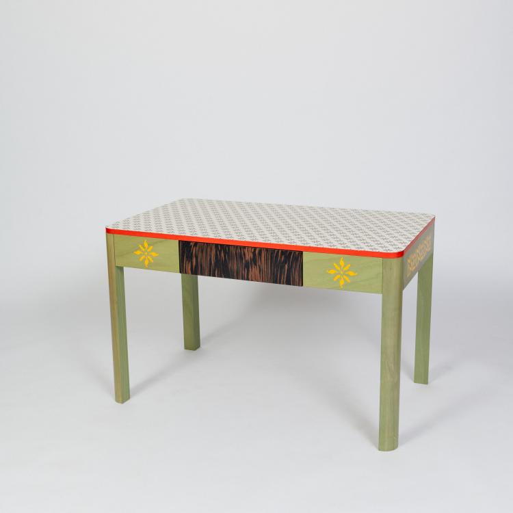 Hauptbild zu Objekt, Tisch 'Tahanea' aus der 'Easy Home' Kollektion, 1995 (Entwurf), Alessandro Mendini, Memphis, Mailand / Milan, 182C 944