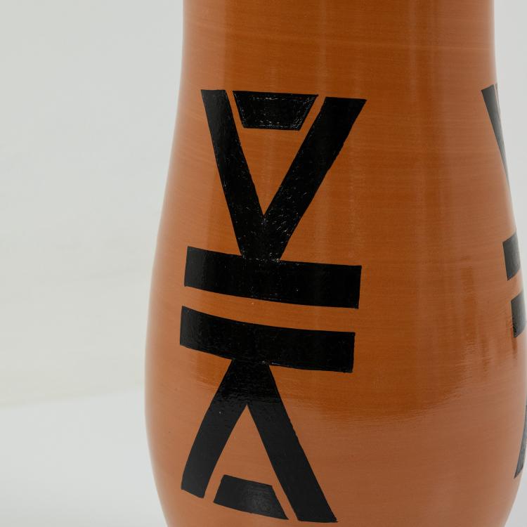 Bild 1 zu Objekt, Vase 'Moorea' aus der 'Easy Home' Kollektion, 1995 (Entwurf), Alessandro Mendini, Memphis, Mailand / Milan, 182C 945