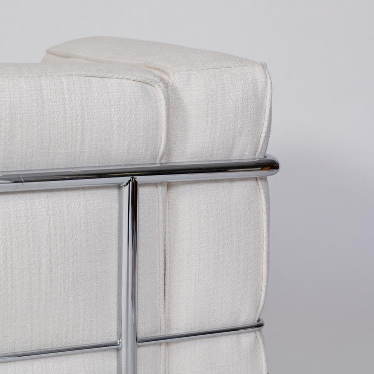Bild 3 zu Objekt, Two-seater sofa 'LC 2', 1928 (design), Pierre Jeanneret,Charlotte Perriand,Le Corbusier Charles-&Eacute;douard Jeanneret-Gris, Cassina, Mailand / Milan, 182C 746
