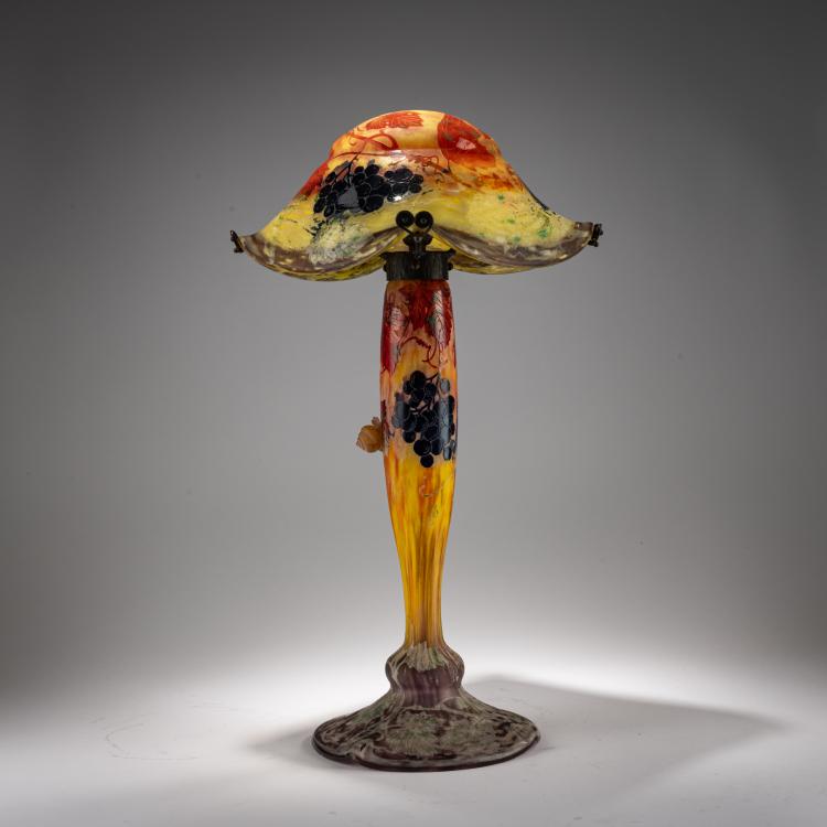 Bild 2 zu Objekt, Table lamp 'Vigne et Escargot', c. 1904, Henri Berg&eacute;, Daum Fr&egrave;res, Nancy, 