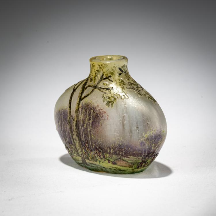 Bild 1 zu Objekt, Miniature vase 'Paysage en Et&eacute;', 1903-05, Daum Fr&egrave;res, Nancy, 182A 54