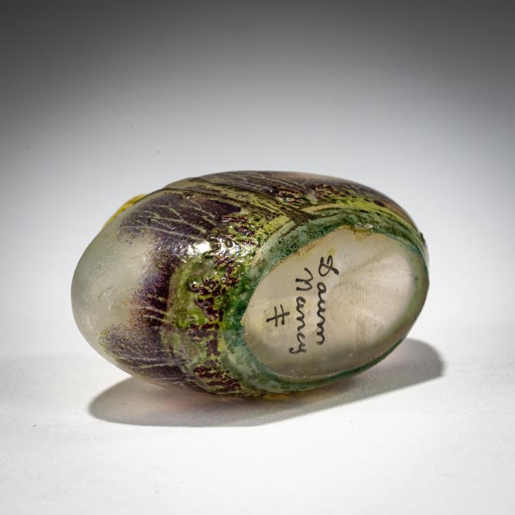 Bild 2 zu Objekt, Miniature vase 'Paysage en Et&eacute;', 1903-05, Daum Fr&egrave;res, Nancy, 182A 54