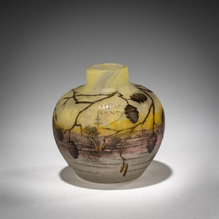 Bild 1 zu Objekt, Miniature vase 'Aulne', c. 1910, Daum Fr&egrave;res, Nancy, 182A 55