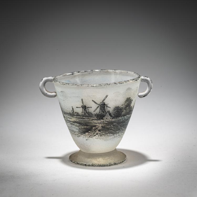 Hauptbild zu Objekt, Miniature 'Delft' vase with handles, c. 1898, Daum Fr&egrave;res, Nancy, 182A 11