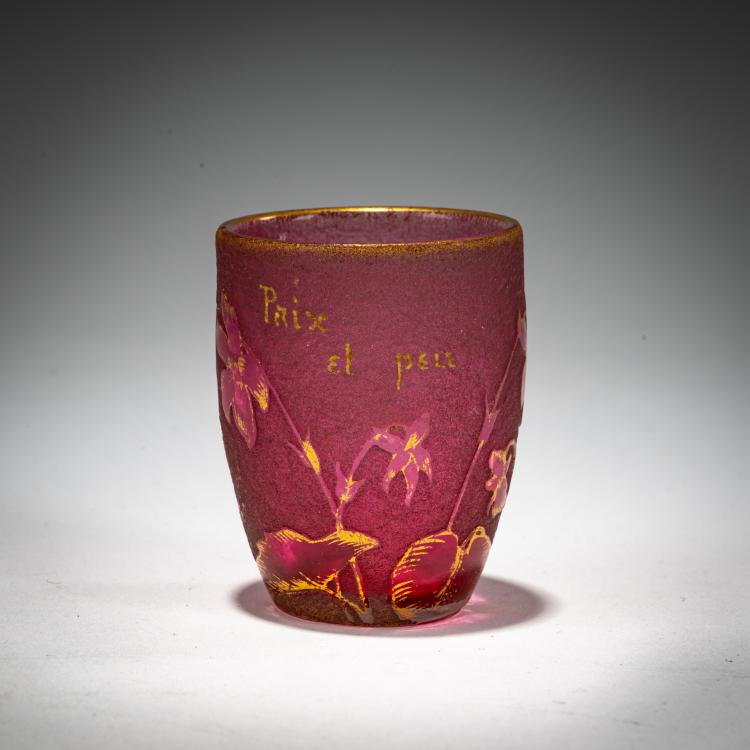 Bild 1 zu Objekt, Miniature vase 'Violettes' - 'Paix et Peu', c. 1898, Daum Fr&egrave;res, Nancy, 182A 13