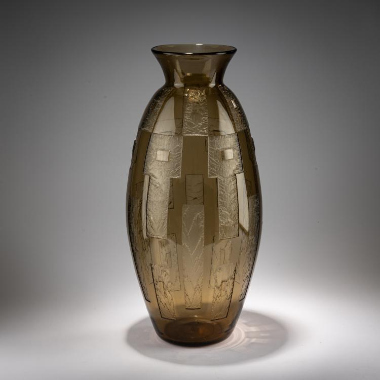 Bild 1 zu Objekt, Tall vase, c. 1930, Daum Fr&egrave;res, Nancy, 182A 75