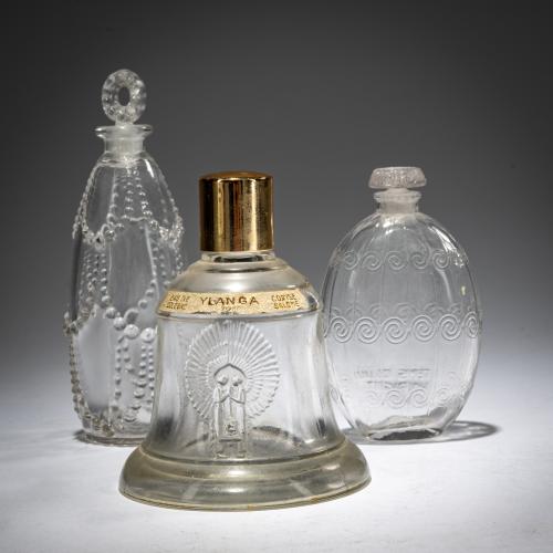 Drei Flacons 'Temps de Lilas', 1920 für Houbigant, 'Palerme' 1926 und 'Parfum des Anges' 1928