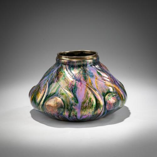Emailvase mit Silbermontierung, 1901-03