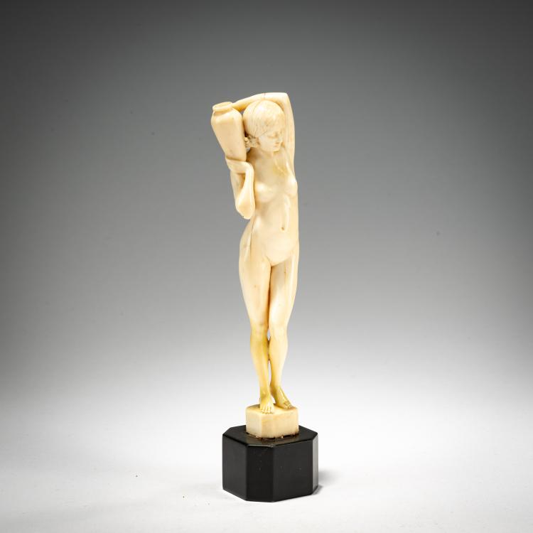 Bild 1 zu Objekt, Elfenbeinfigur 'Wassertr&auml;gerin', um 1910, Armand Auguste Boulard, 182A 253