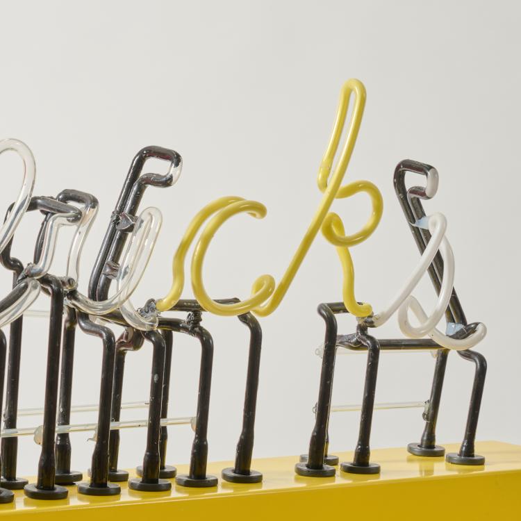 Bild 2 zu Objekt, Objekt 'Dick's Luck', 2007, Richard Jackson, 183C 844