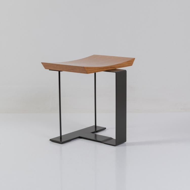 Bild 3 zu Objekt, Stool 'SN 3 - T- Stool', 1927 (design), Pierre Chareau, Ecart International, Paris, 182C 744