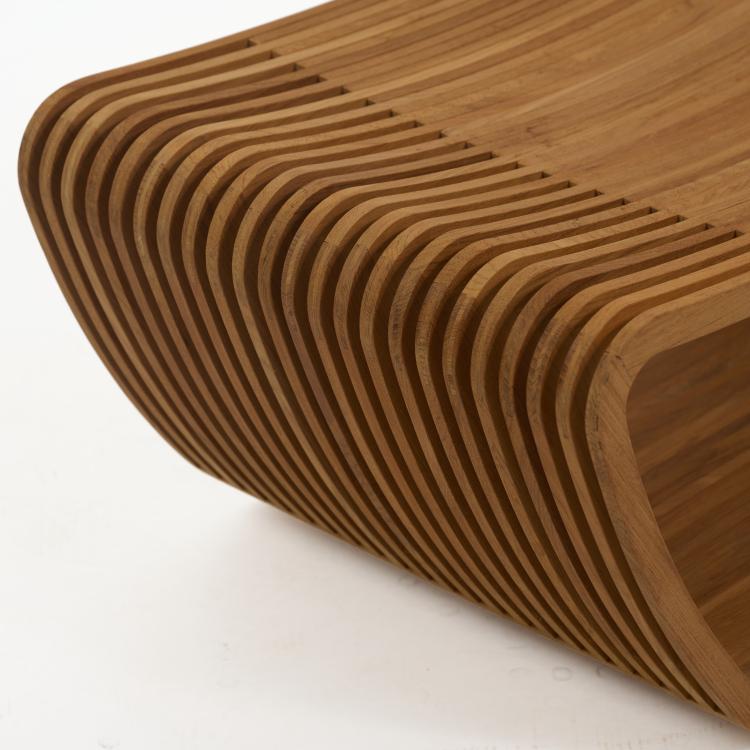 Bild 4 zu Objekt, Stool / side table 'Hula', 2000 (design), Edward Barber,Jay Osgerby, Cappellini, Mailand / Milan, 182C 987