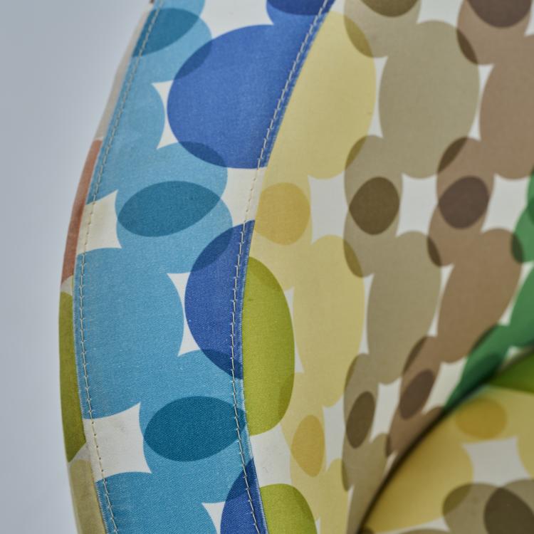 Bild 8 zu Objekt, 'Multicolour Rive Droite' - 'Mickey' easy chair, 2001 (design), Patrick Norguet, Cappellini, Mailand; Walt Disney Signature, USA, 182C 988