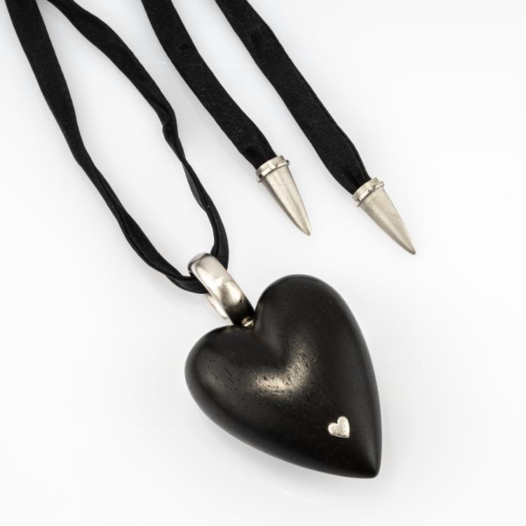 Bild 1 zu Objekt, Heart pendant, S&eacute;vign&eacute;, M&uuml;nchen / Munich, 182D 1130