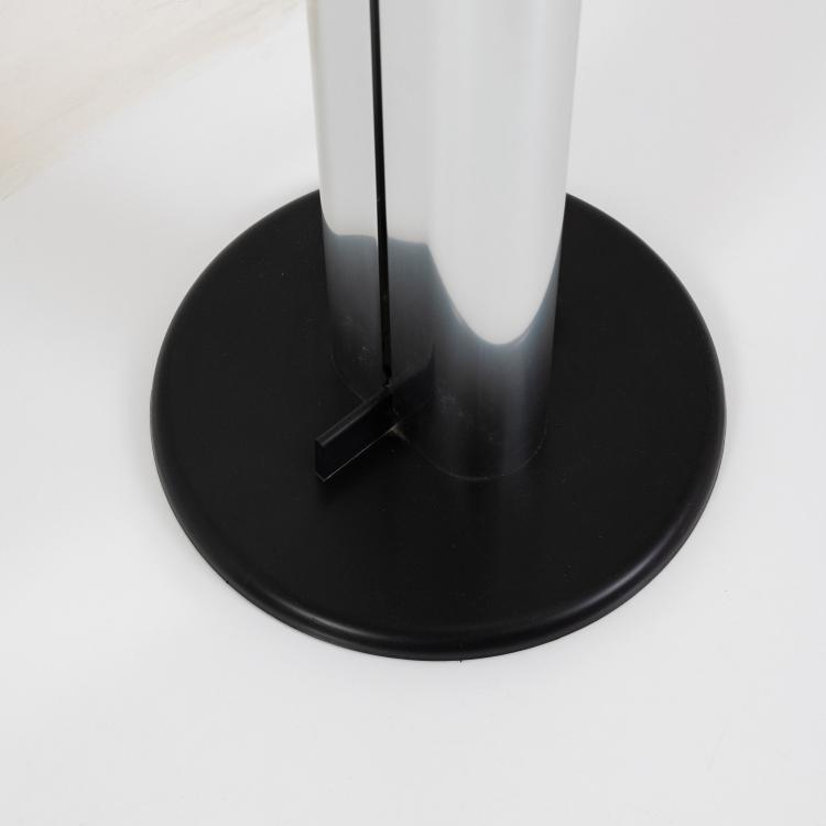 Bild 1 zu Objekt, Stehleuchte 'Megaron', 1979 (Entwurf), Gianfranco Frattini, Artemide, Mailand / Milan, 182C 867