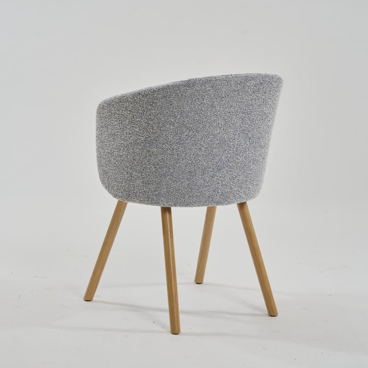 Bild 2 zu Objekt, Armchair 'Mikado', c. 2023 (design), Edward Barber,Jay Osgerby, Vitra, Birsfelden, 182C 1001