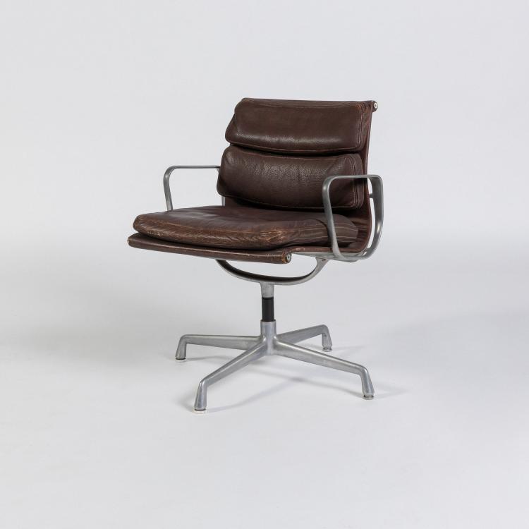 Hauptbild zu Objekt, Armchair 'Soft Pad', 1969 (design), Charles Eames,Ray Eames, Miller, Herman, Zeeland, 182B 537