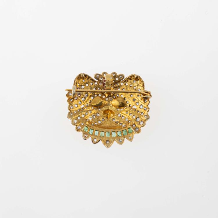 Bild 1 zu Objekt, Brooch with dog head motif, 182D 1084