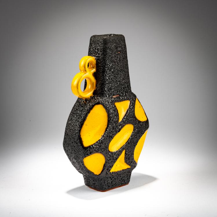 Bild 3 zu Objekt, Jug &lsquo;Banjo&rsquo;, c. 1970 (design), Roth Keramik, Ebernhahn, 182C 771