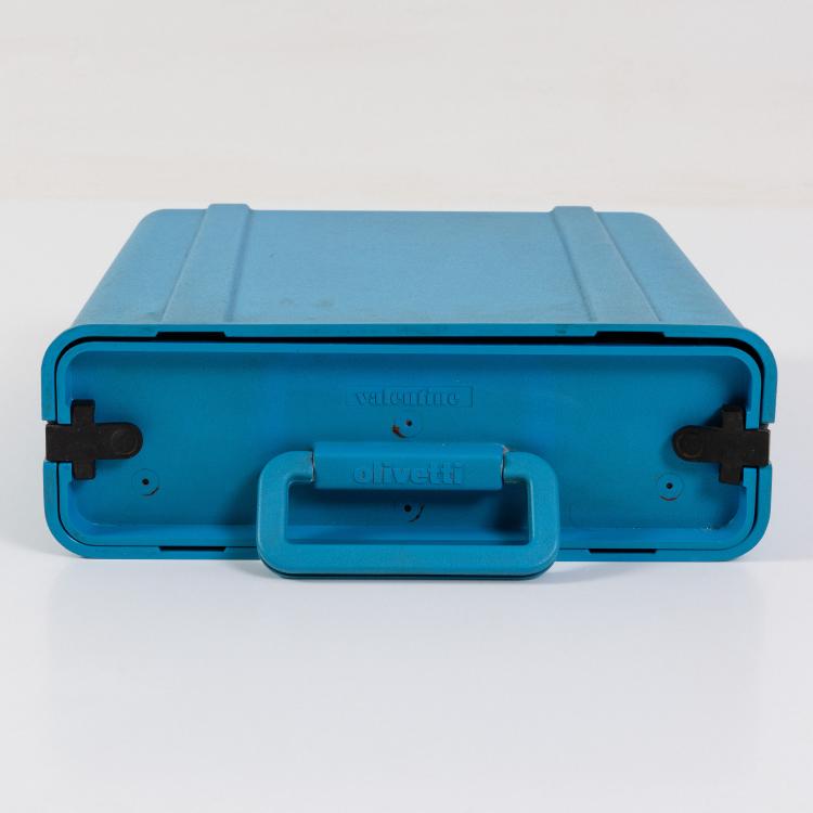 Bild 5 zu Objekt, Seltene Schreibmaschine 'Valentine', 1969 (Entwurf), Perry A. King,Ettore Sottsass, Olivetti, Ivrea, 182B 642