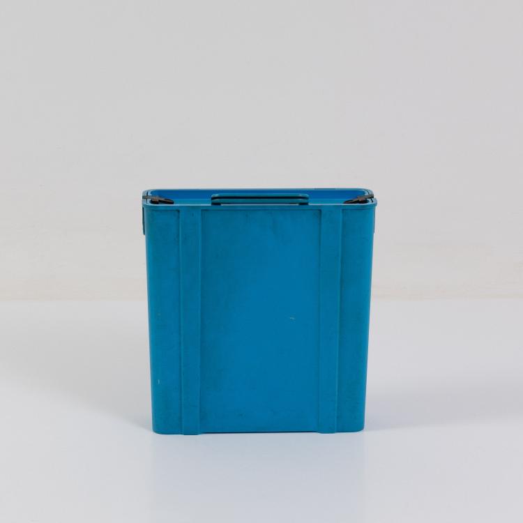Bild 6 zu Objekt, Seltene Schreibmaschine 'Valentine', 1969 (Entwurf), Perry A. King,Ettore Sottsass, Olivetti, Ivrea, 182B 642