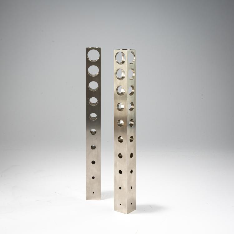 Bild 1 zu Objekt, Two candlesticks 'Vertical Holes', 1992 (design), Gijs Bakker, Bakker, Gijs, Niederland / Netherlands, 182C 960