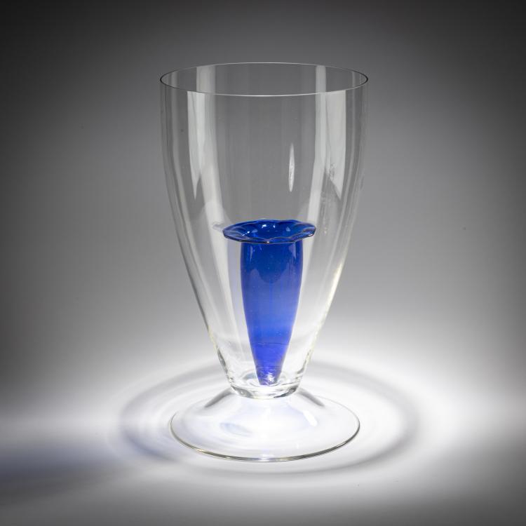 Hauptbild zu Objekt, 'Garnier' vase from the 'Follies' series, 1990 (design), Philippe Starck, Driade, Corsico, 182C 952