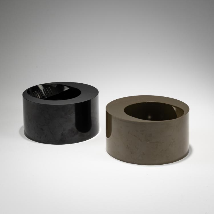 Bild 1 zu Objekt, Zwei Aschenbecher 'Borneo' - '3076A', 1967 (Entwurf), Enzo Mari, Danese, Mailand / Milan, 183A 421
