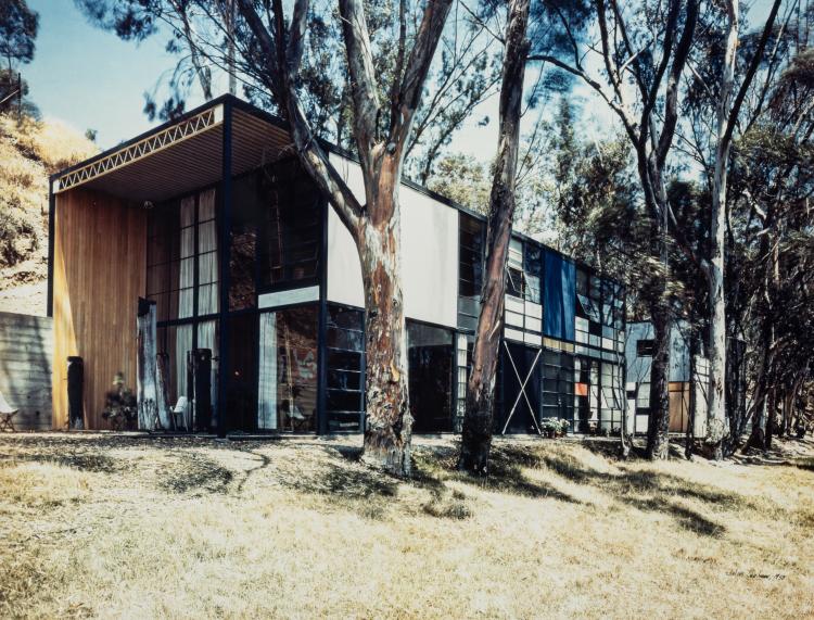 Hauptbild zu Objekt, 'Charles Eames. Case Study House #8, Pacific Palisades, California', 1960 (printed later), Julius Shulman, 