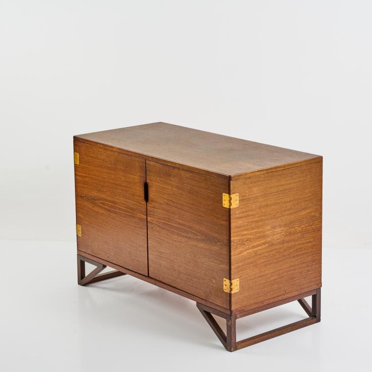 Bild 1 zu Objekt, Sideboard / Besteckkommode, 1950er Jahre (Entwurf), Svend Langkilde, Illums Bolighus, Kopenhagen / Copenhagen, 183A 281