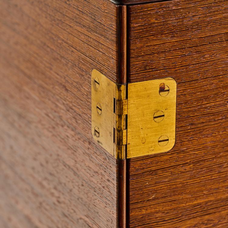 Bild 4 zu Objekt, Sideboard / Besteckkommode, 1950er Jahre (Entwurf), Svend Langkilde, Illums Bolighus, Kopenhagen / Copenhagen, 183A 281