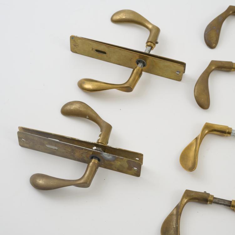 Bild 2 zu Objekt, Sechs Paar T&uuml;rdr&uuml;ckgarnitur 'AJ 97', 1956 (Entwurf), Arne Jacobsen, Petersen, Carl F., Kopenhagen / Copenhagen, 183A 288