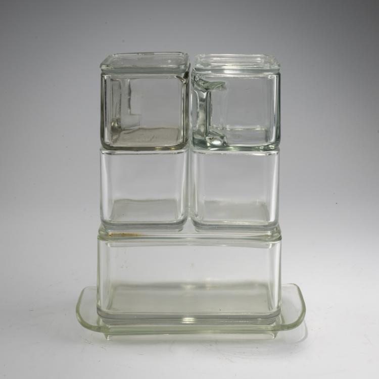 Bild 6 zu Objekt, Kubus-Geschirr mit Tablett, 1938 (Entwurf), Wilhelm Wagenfeld, Vereinigte Lausitzer Glaswerke, Wei&szlig;wasser, 183A 41