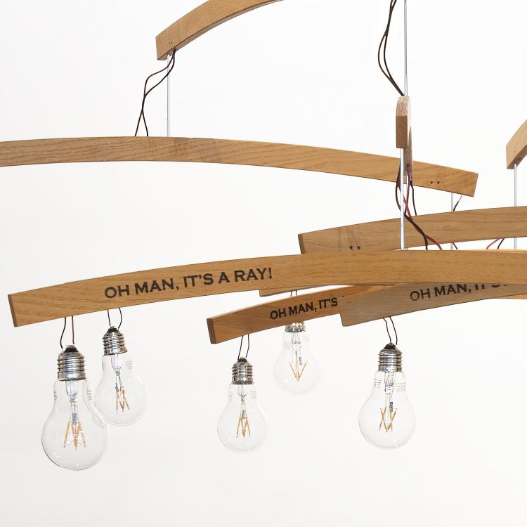 Bild 2 zu Objekt, Deckenleuchte 'Oh Man, It's a Ray', 2009 (Entwurf), Ingo Maurer, Design M, Ingo Maurer, M&uuml;nchen / Munich, 183A 219